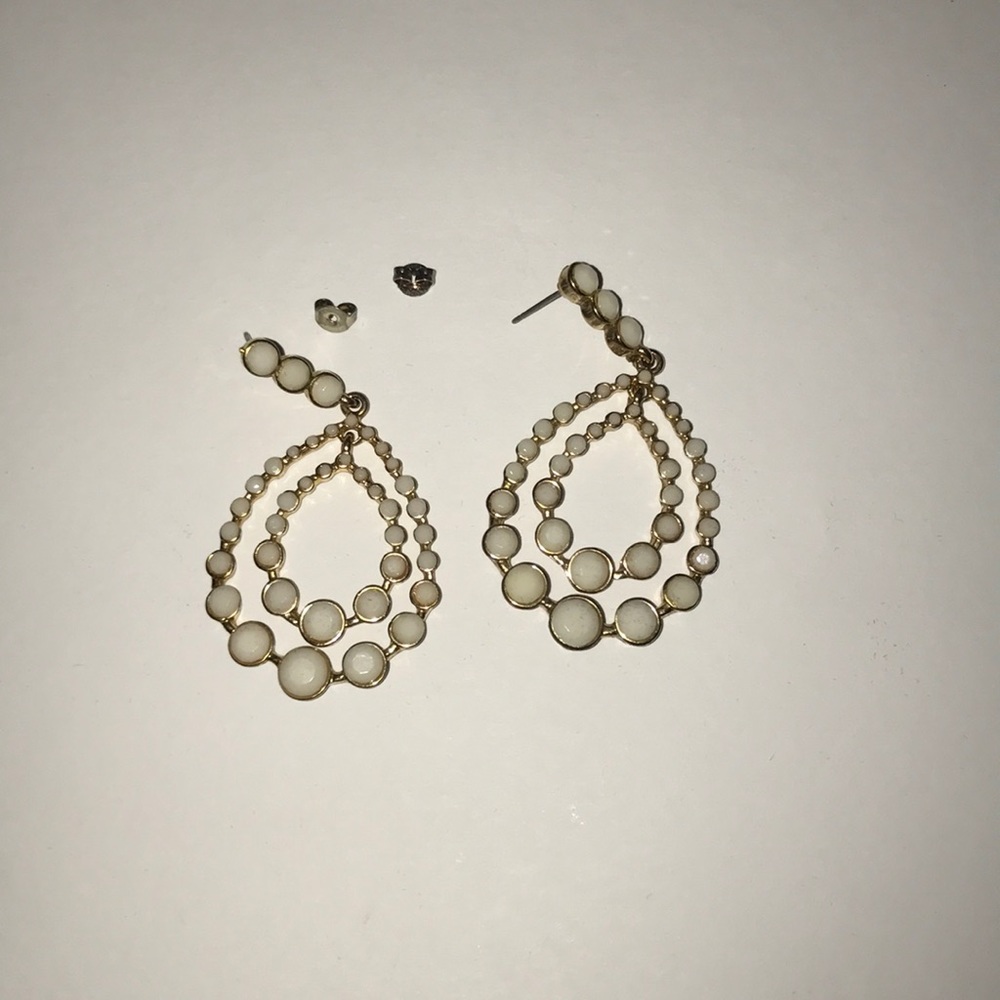 Unused, gold and white real earrings